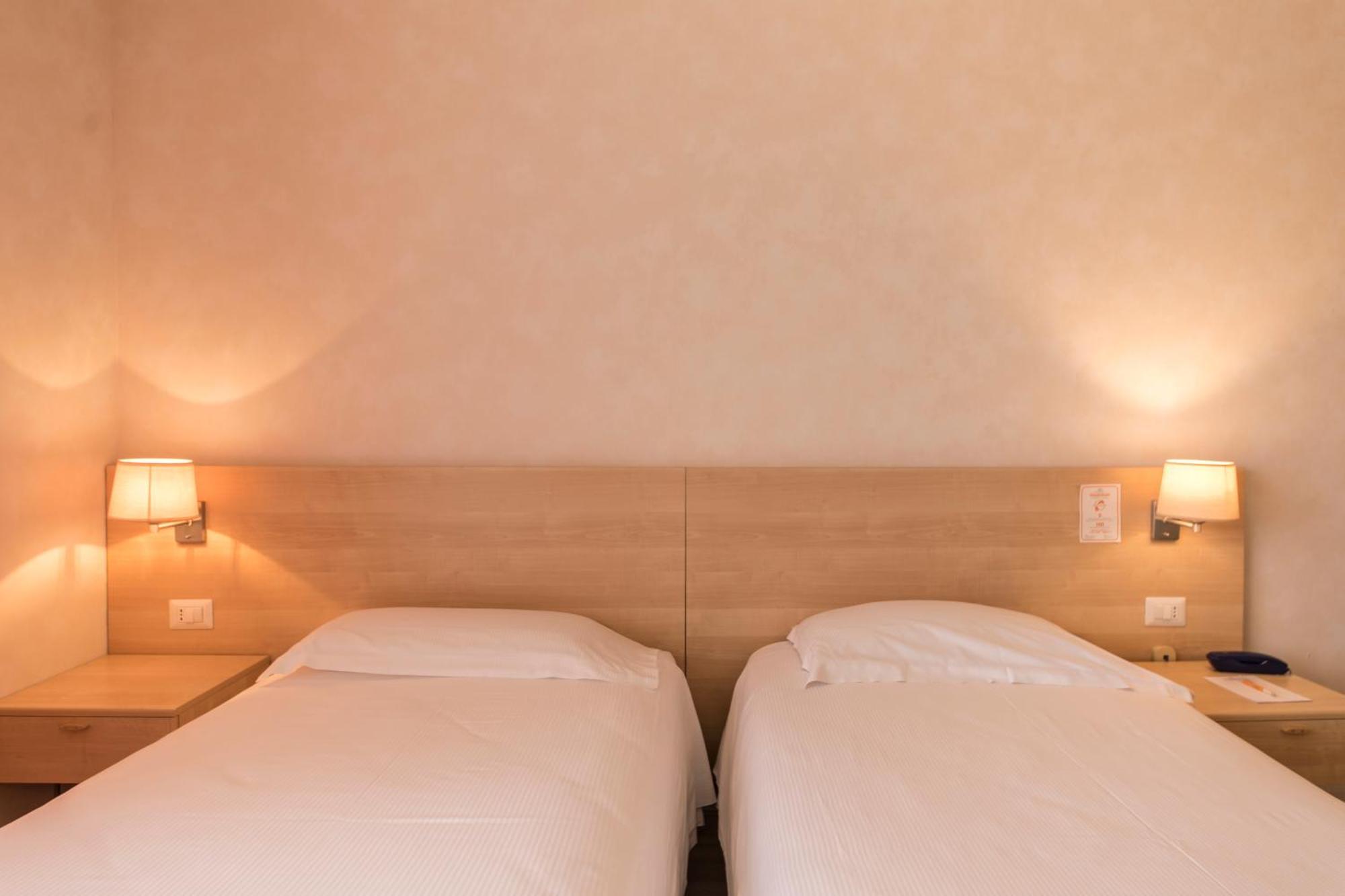 Hotel Donatello Imola Dış mekan fotoğraf