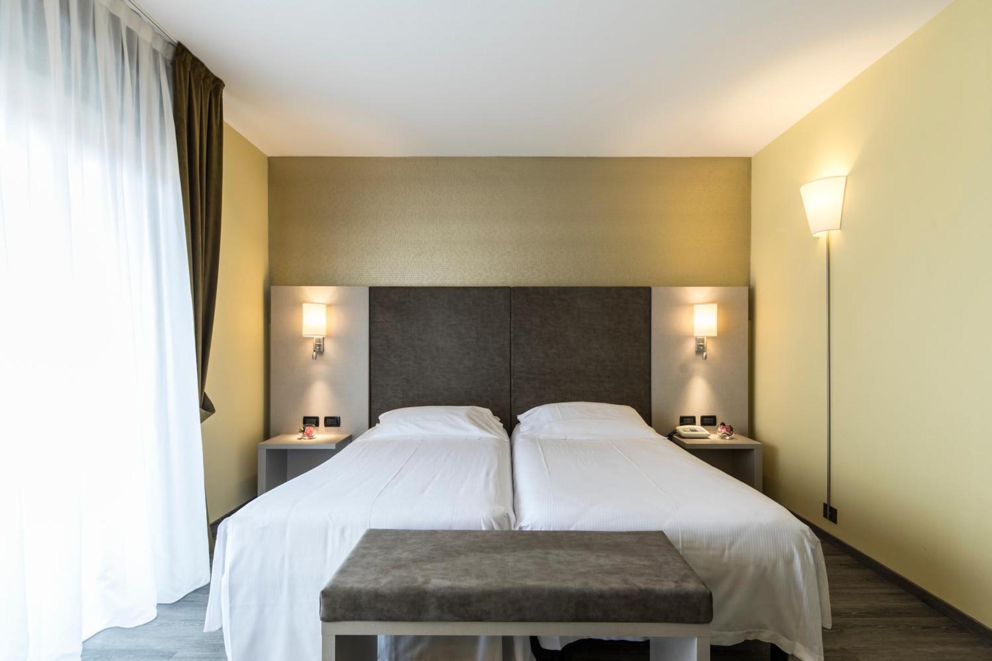 Hotel Donatello Imola Dış mekan fotoğraf