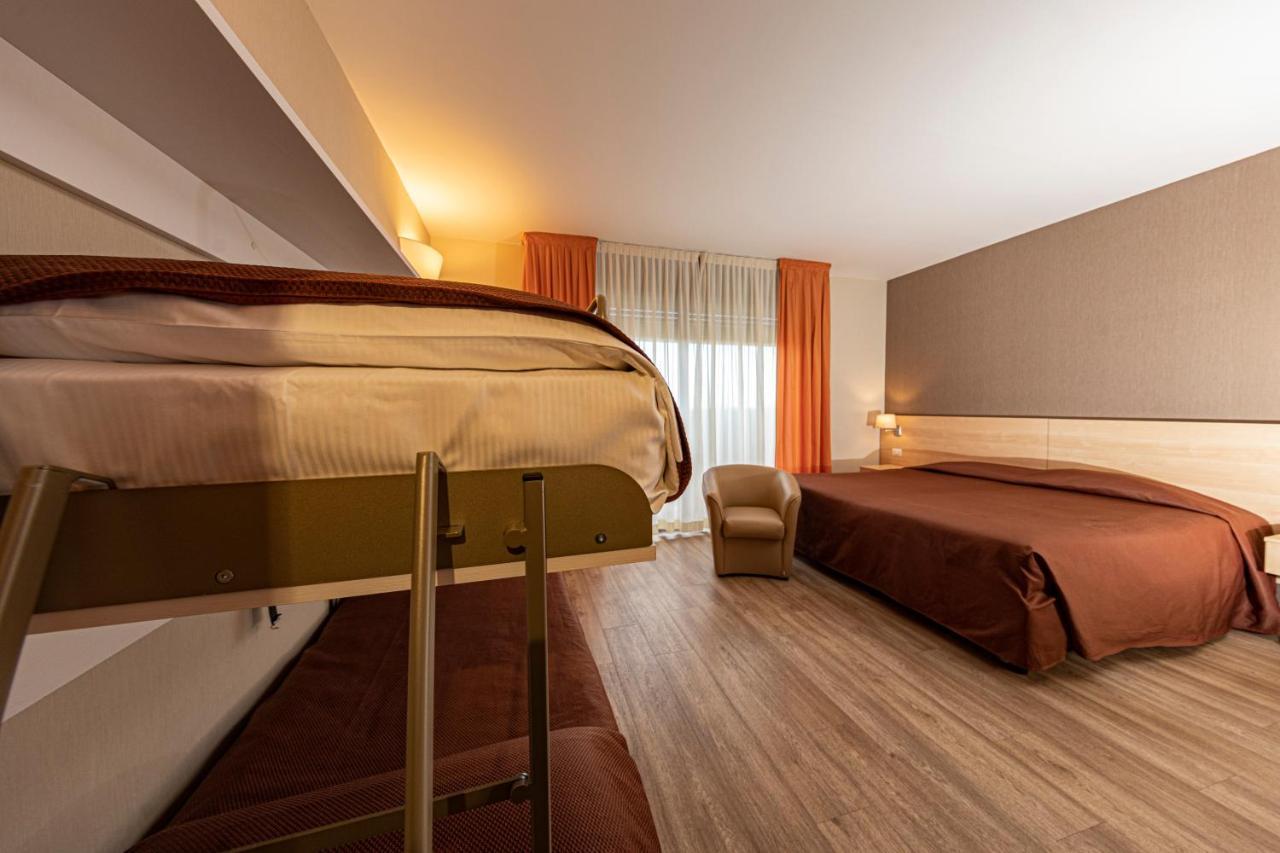 Hotel Donatello Imola Dış mekan fotoğraf