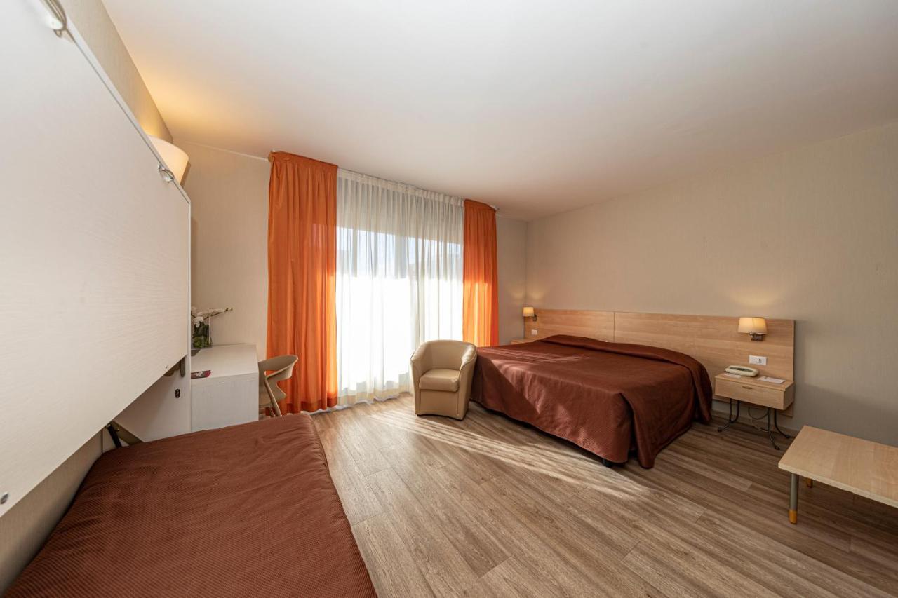 Hotel Donatello Imola Dış mekan fotoğraf